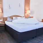 Stacklerhof Otel